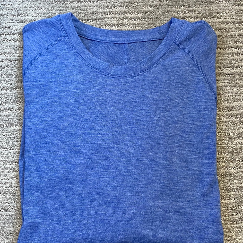 Men’s long sleeve shirt